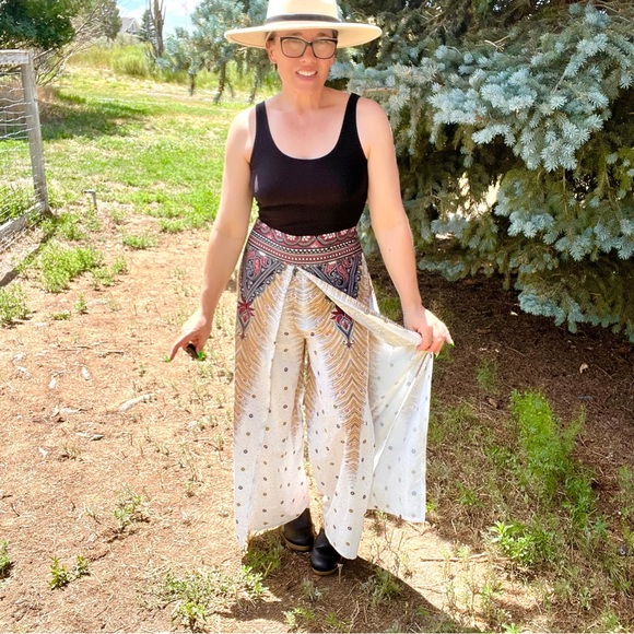 Bohemian Hippie Flowy Wide Leg Pants With Overlay - Picture 2 of 6